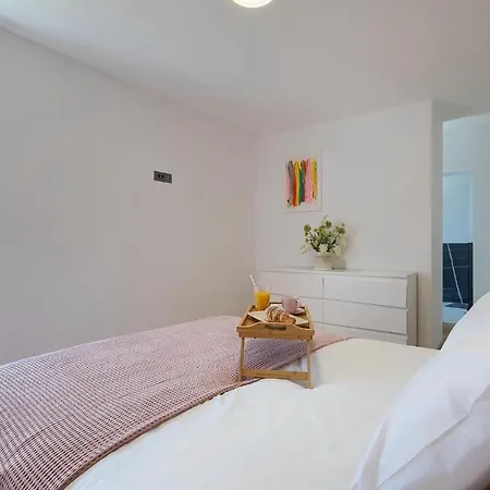 3 Bedroomcozy In * بازين