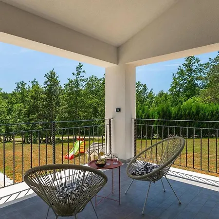 3 Bedroomcozy In بيت للعطل *