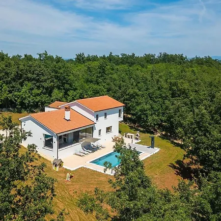 3 Bedroomcozy In * بازين