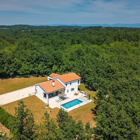 بيت للعطل 3 Bedroomcozy In