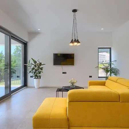 3 Bedroomcozy In بيت للعطل