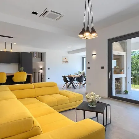 3 Bedroomcozy In بيت للعطل