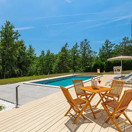بيت للعطل 3 Bedroomcozy In