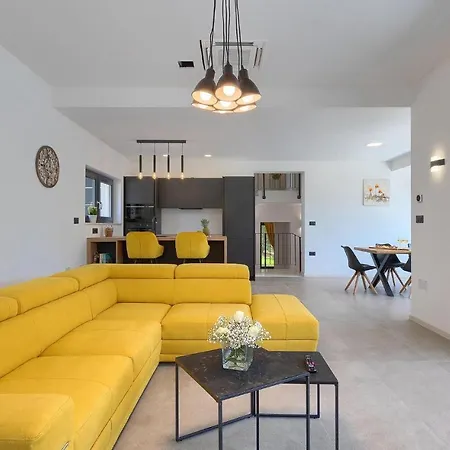 3 Bedroomcozy In